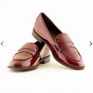 Gorgeous Burgundy Patent Leather Loafers Size 8